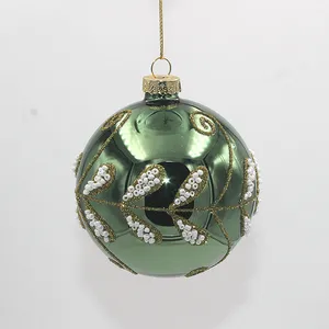 This product has a classic Christmas style, with its green color, white beads, and gold accents.