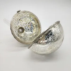 This product has a vintage style.