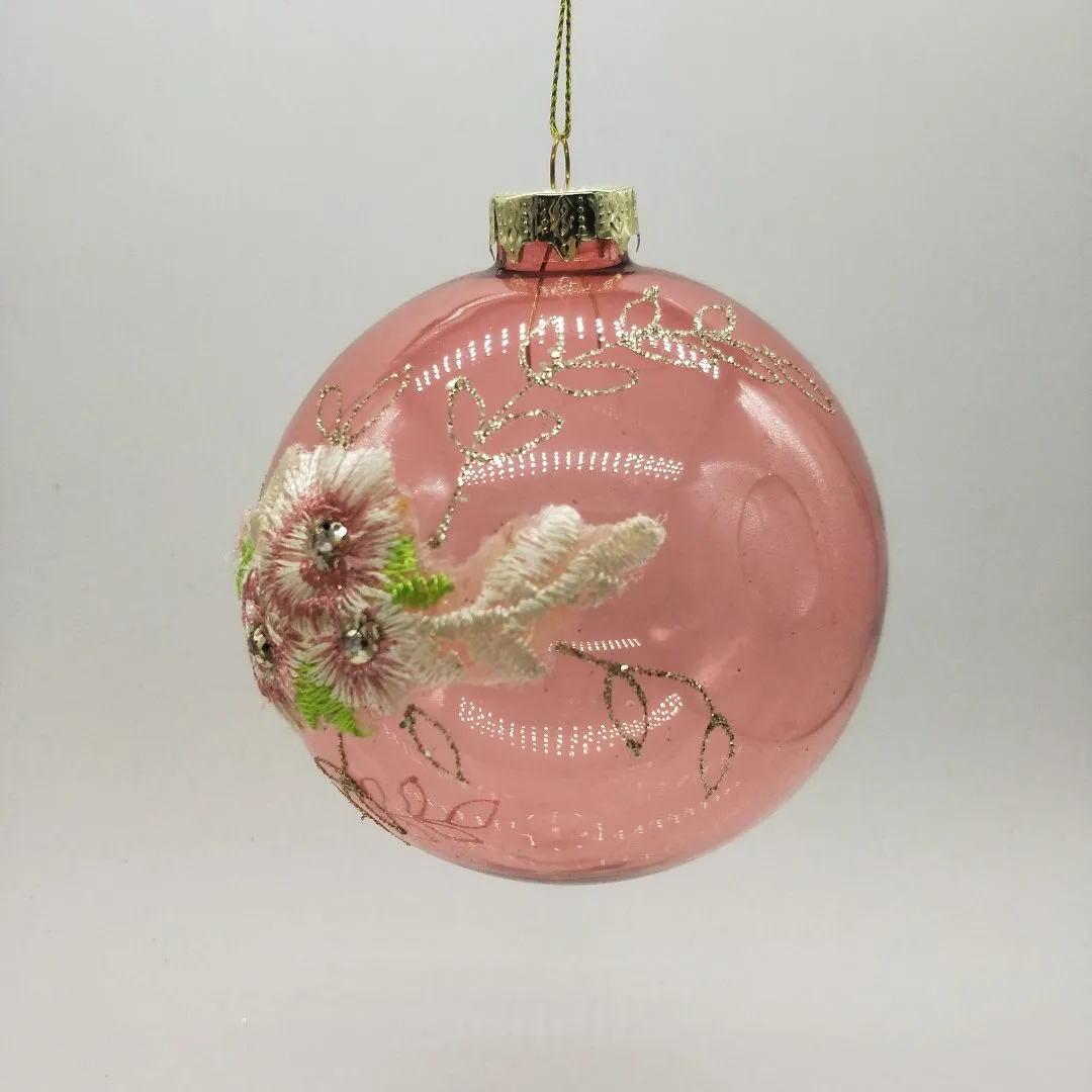 This product is decorated with a classic floral design that adds a touch of elegance to any Christmas decor.