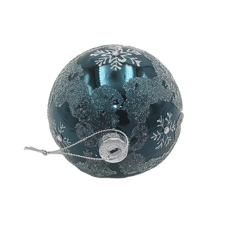 These Christmas ornaments are made of high-quality glass, which is durable and safe.