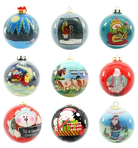 These glass baubles come in a variety of colors, including red, blue, black, and white, allowing you to find the perfect ornament for your Christmas tree.