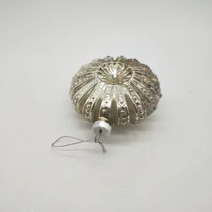 This product features a unique and intricate design with a silver finish, creating a stunning visual effect.