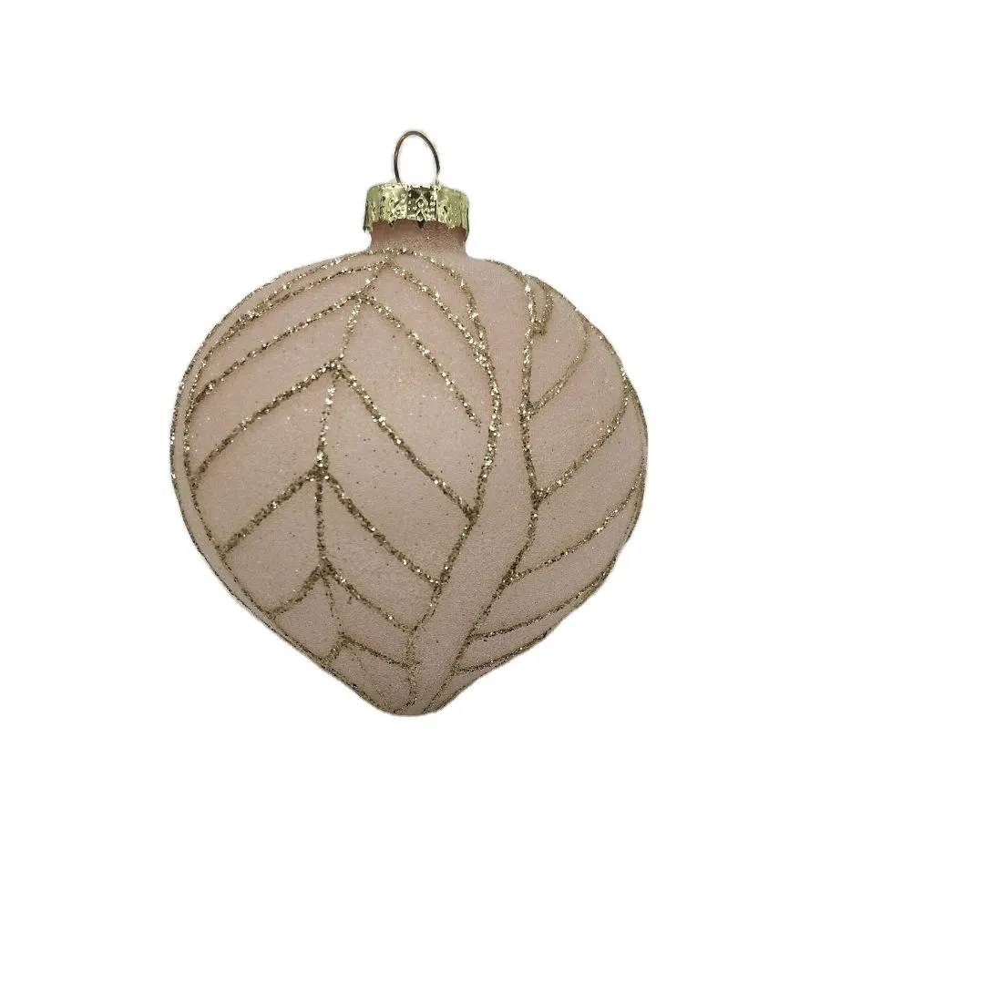 This product is a classic Christmas decoration with a modern twist.