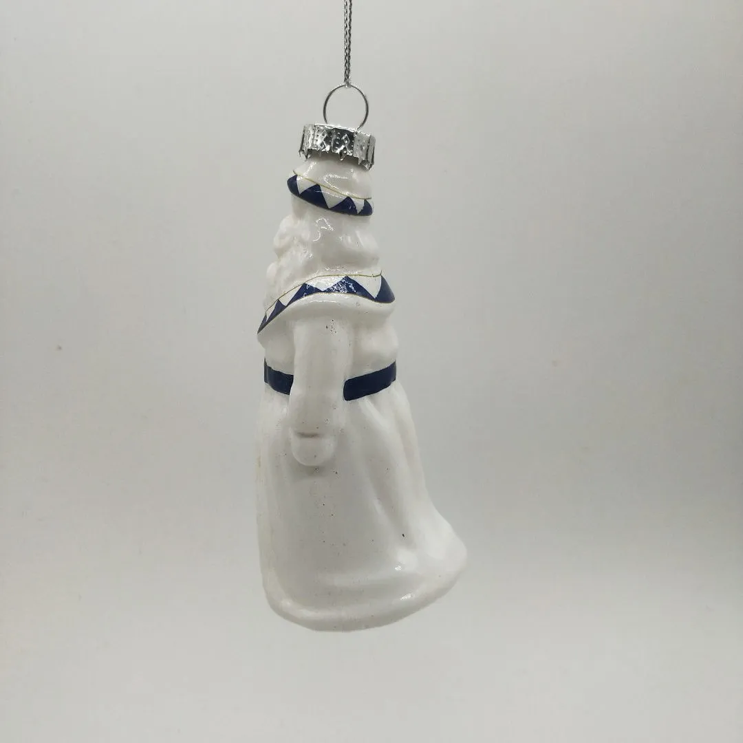 This Santa Claus ornament is perfect for decorating Christmas trees, adding a festive touch to your home, or for making gifts for loved ones.