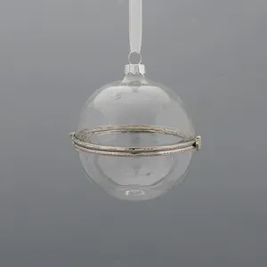 This product is made from high quality glass and is a great way to add a touch of elegance to your Christmas tree.