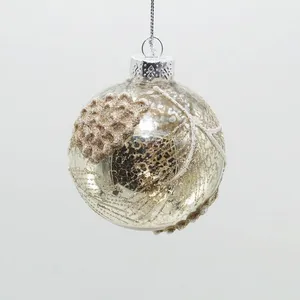 These Christmas ornaments feature a classic and elegant design, perfect for adding a touch of sophistication to your holiday decor.