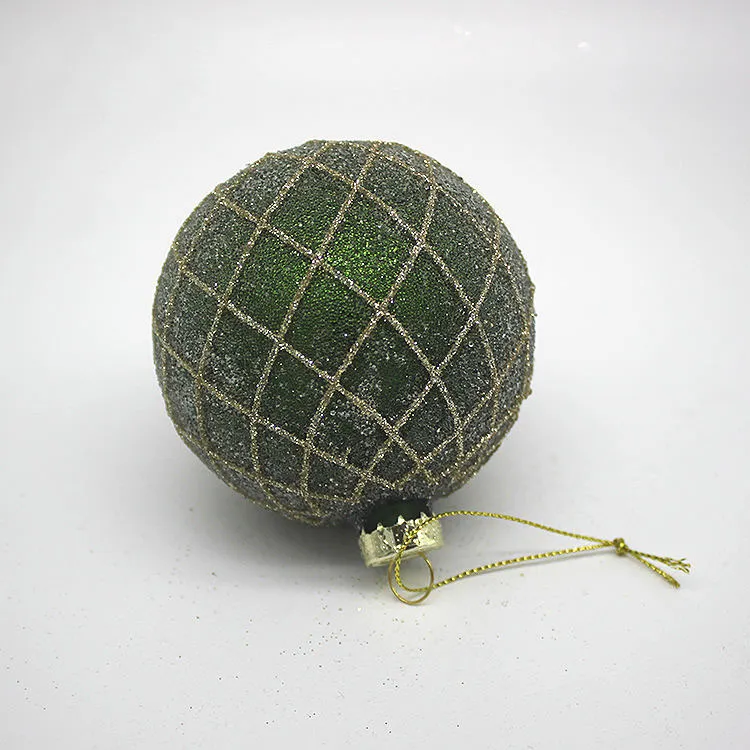 This product is a Christmas ornament ball with a classic and elegant style, featuring a green glitter finish and a gold lattice design. It adds a touch of sophistication to any holiday decor.
