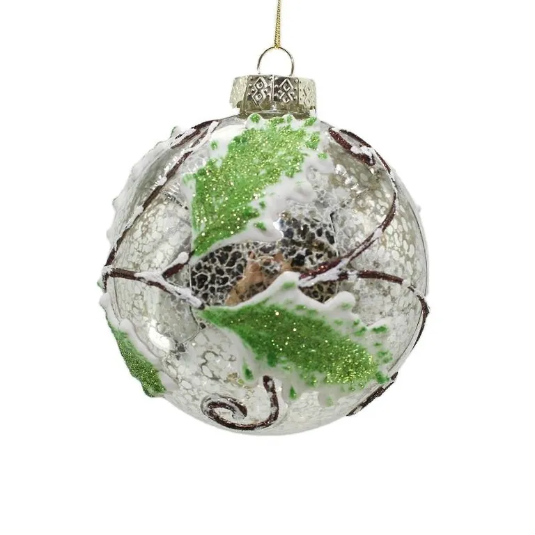 These crackle glass Christmas ornaments feature a unique design with green glitter leaves and silver detailing. They are perfect for wholesale holiday and Christmas tree decorations.