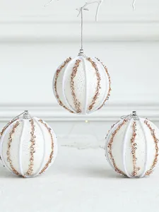 This product is used to decorate your Christmas tree and make it more festive.